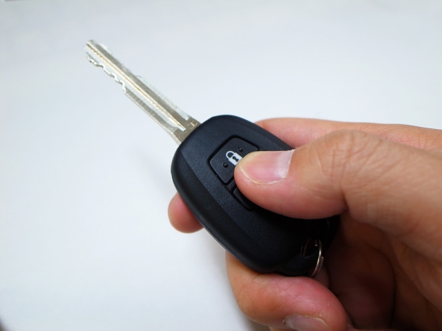 車の鍵を紛失した…正しい対処方法と鍵をなくさないようにする秘策